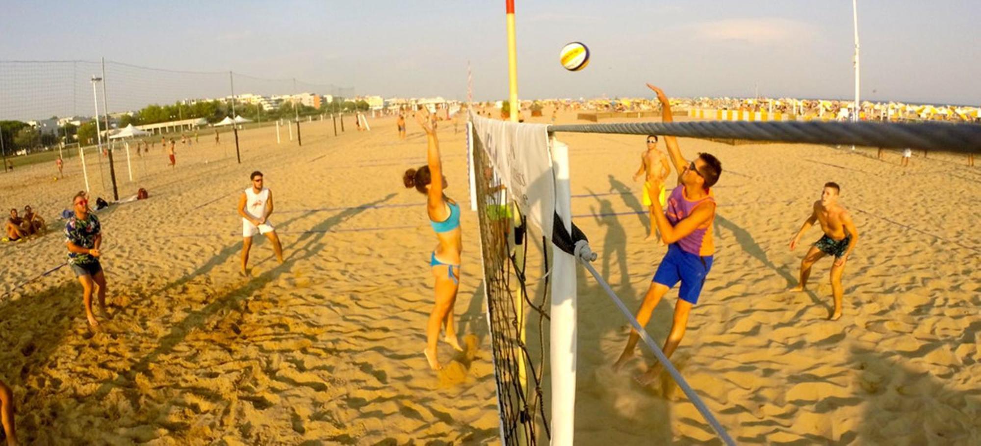 Sand, Sun, And Beach Enjoy Your Escape Apartment Bibione Exterior photo